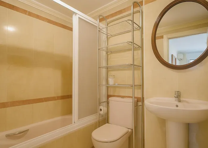 Aparment Neptuno- Located On The Promenade A Few Metres From The Beach.